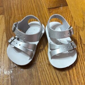 Silver Metallic Sandals with Adjustable Straps